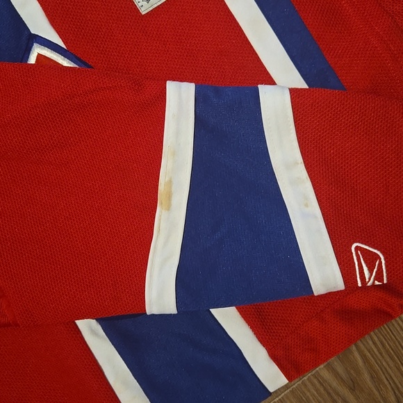 Youth Montreal Canadians Hockey Jersey - Picture 5 of 7